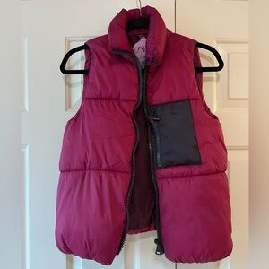 Zara girl’s puffer vest Size 11-12 Color: berry outside burgundy inside